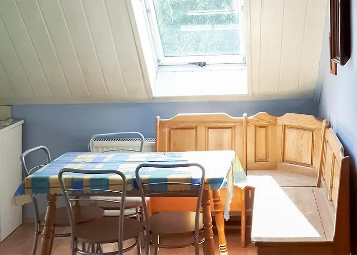 2 Bedroom Amazing In Lägenhet